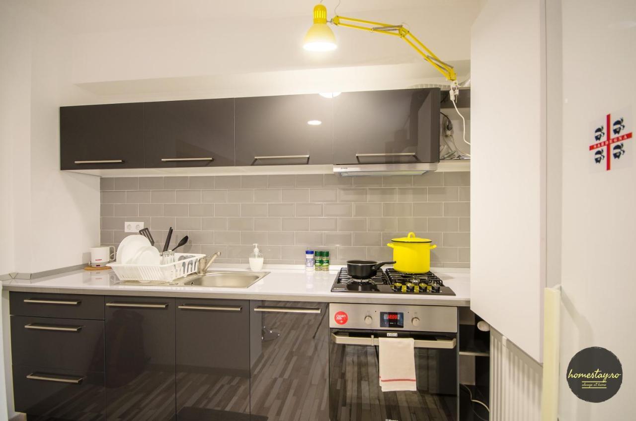 Homestay Отопени Екстериор снимка