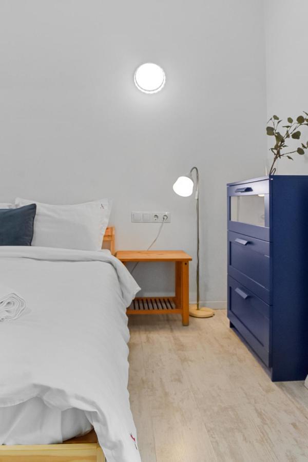 Homestay Отопени Екстериор снимка